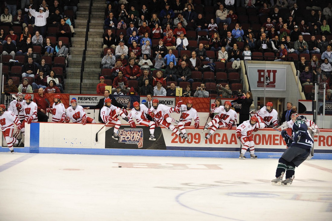 NCAA WI Hockey.jpg